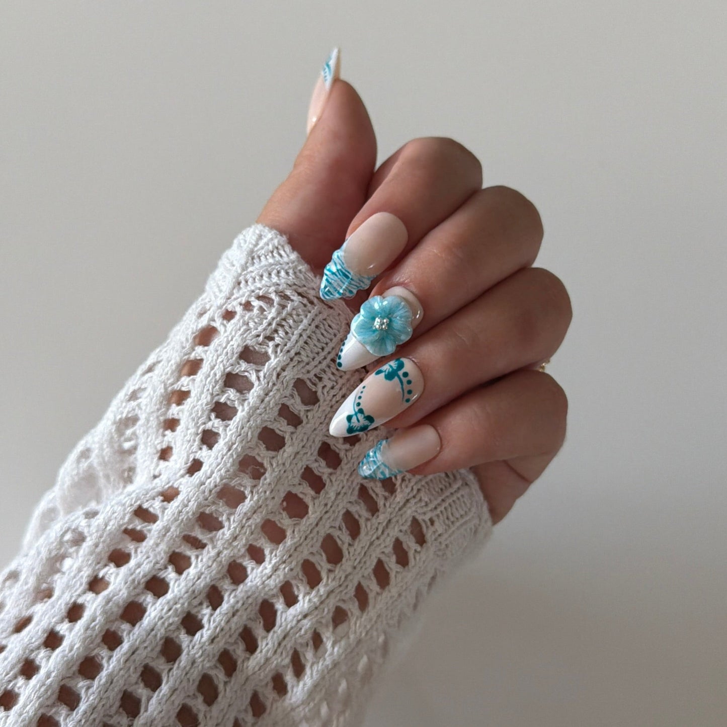 OCEAN HIBISCUS - Press  on nails