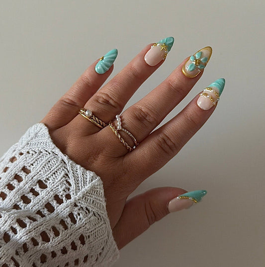 SIREN PEARL - Press  on nails