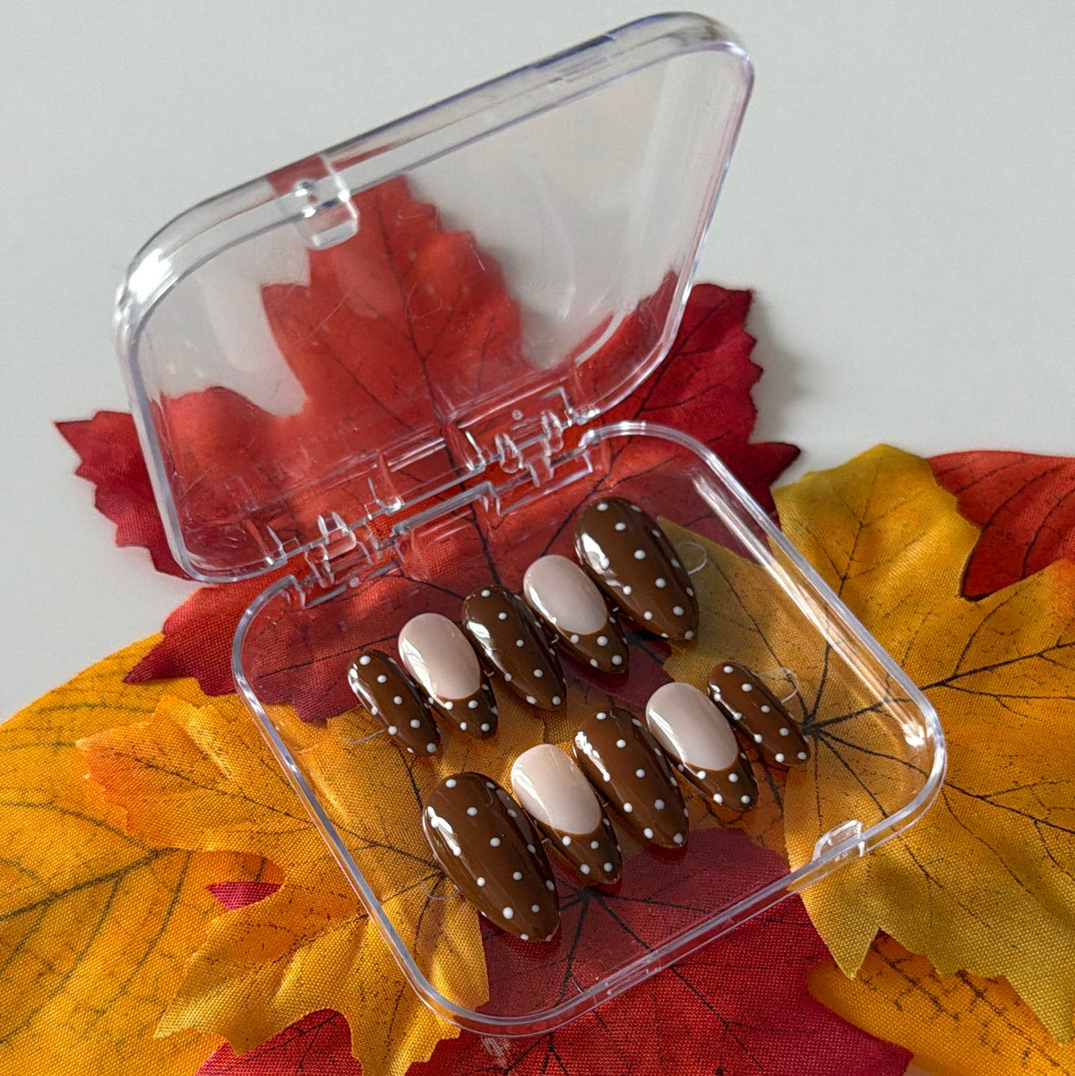 COZY CACAO - Press on nails