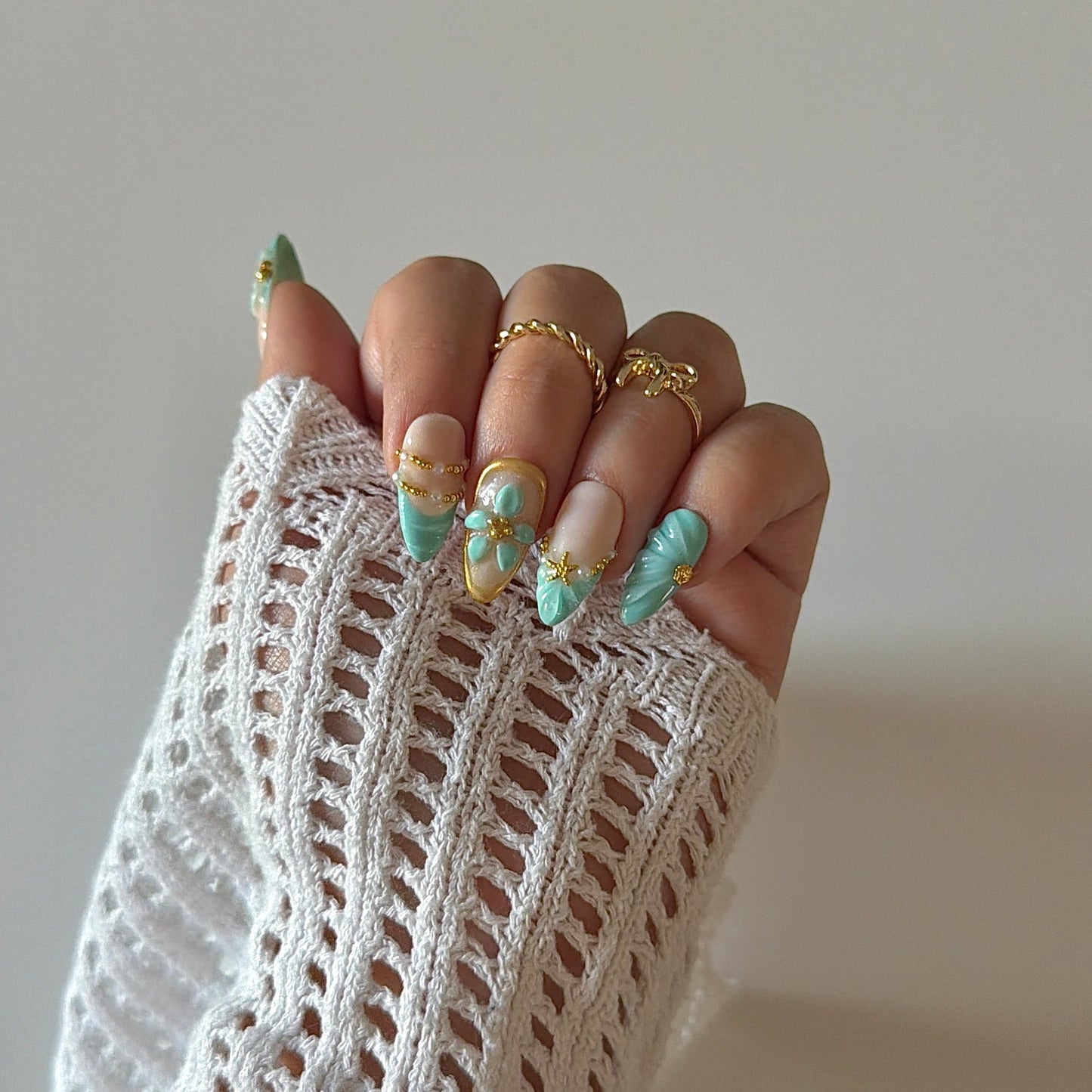SIREN PEARL - Press  on nails